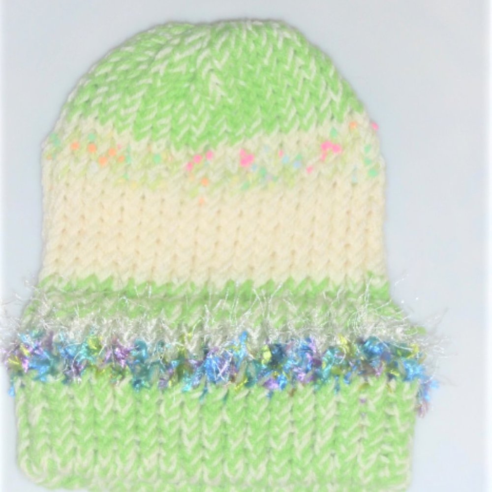 ST1 - THICK Hand Knitted WOMAN'S TOQUE White Green Winter Hat Girl's Hat